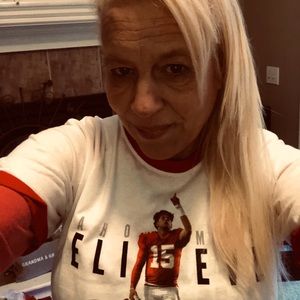 GO CHIEFS💛♥️🏈🏈🏈